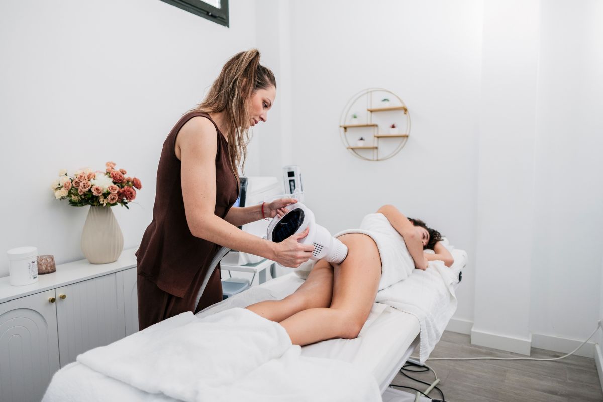 Body contouring and fat reduction procedures at med spa